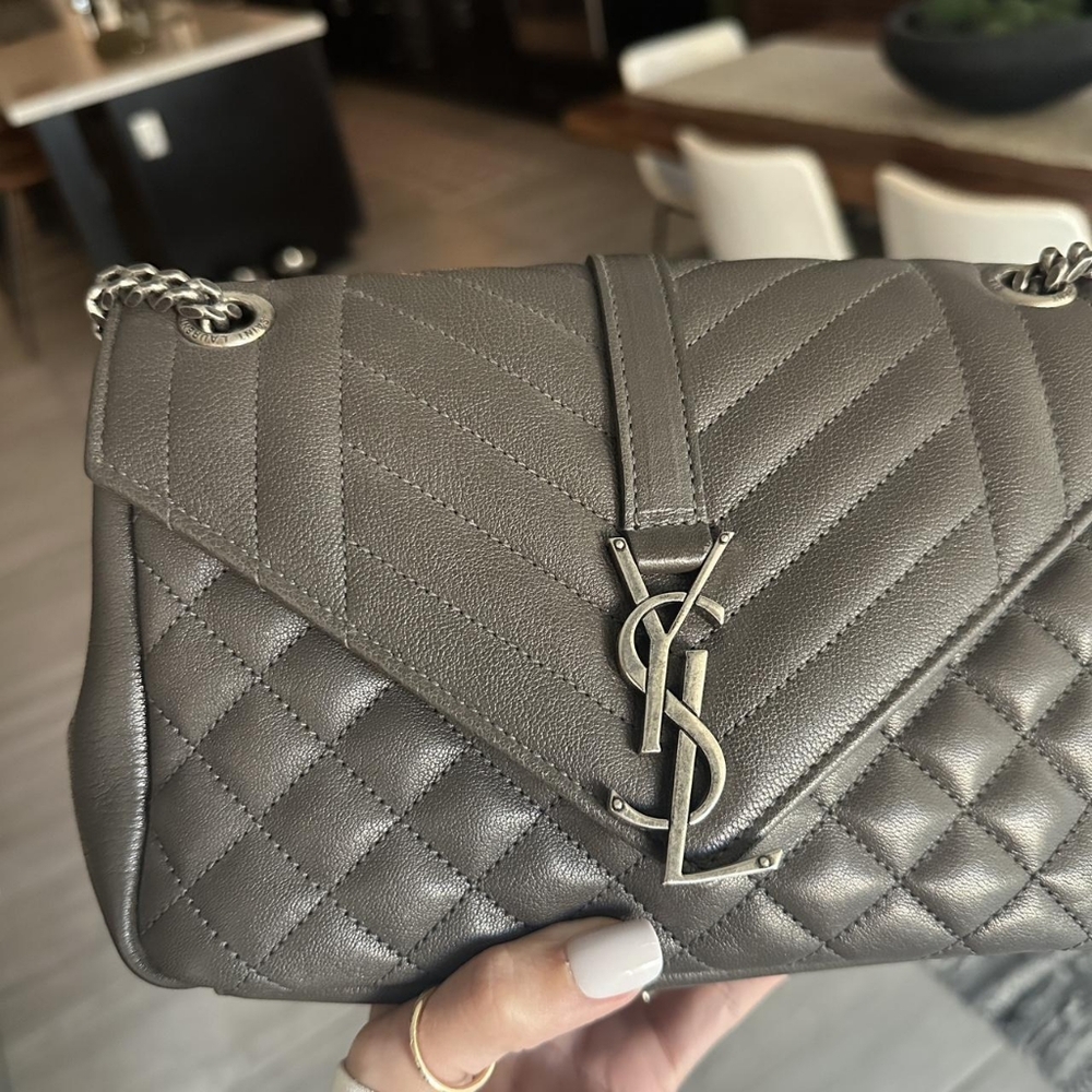 Like new conditionYves Saint Laurent